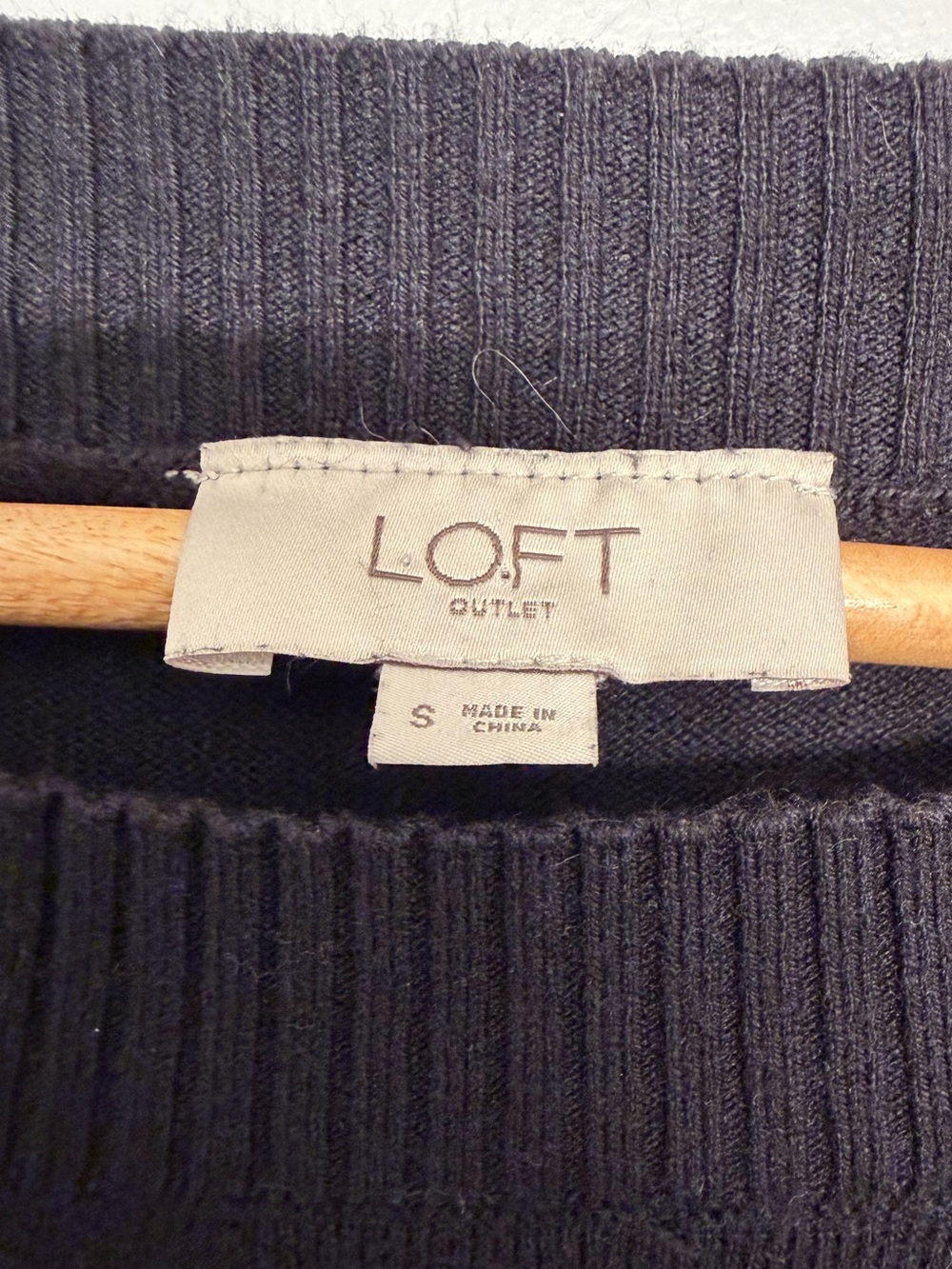 LOFT Outlet Black Ribbed Crewneck Sweater - Picture 2 of 3